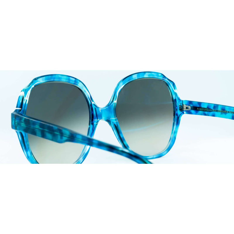 Occhiali da sole Cimmino Lab, modello Tragara, colore tartarugato blu Capri, vista dietro.